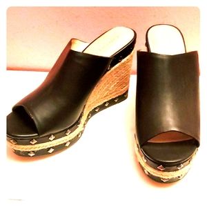 Great condition, never wear